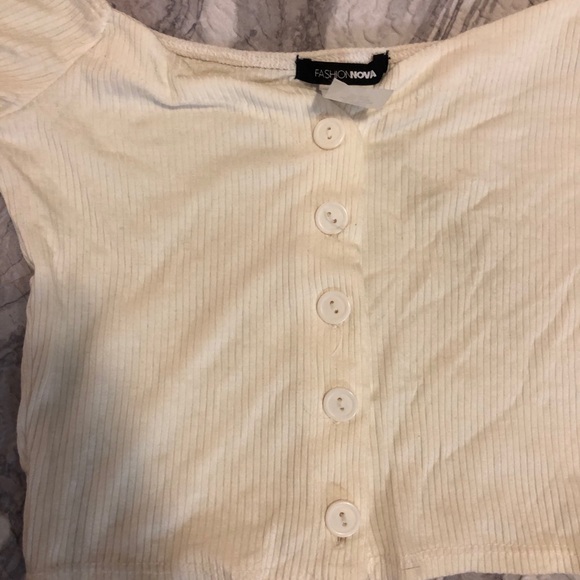 Fashion Nova crop top 🌵 - Picture 2 of 3